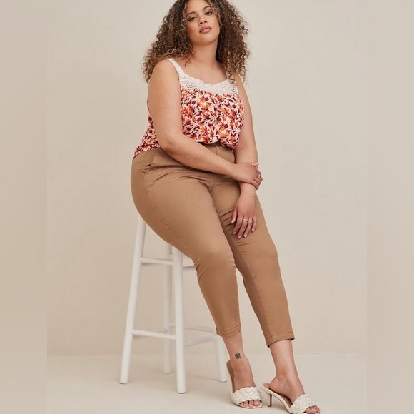 NWT Torrid Gauze Crochet Detail Tank - Picture 4 of 10